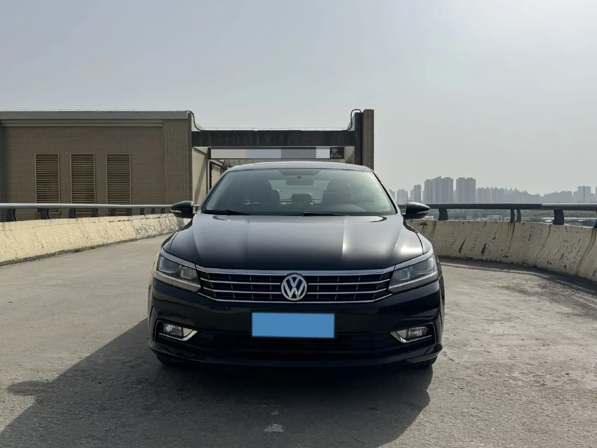 2016 Volkswagen Passat 1.8T 180HP L4 7DCT,autocango,china used car exporter,china ev exporter,chinese used car exporter,chinese used ev exporter