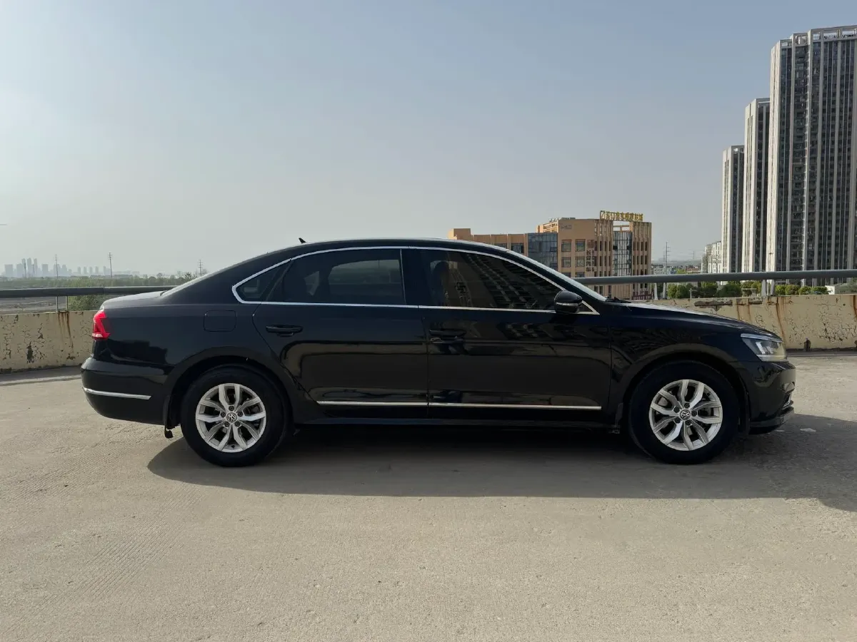 2016 Volkswagen Passat 1.8T 180HP L4 7DCT,autocango,china used car exporter,china ev exporter,chinese used car exporter,chinese used ev exporter