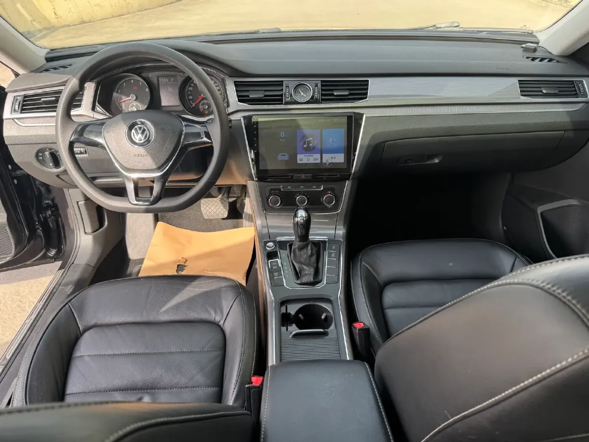 2016 Volkswagen Passat 1.8T 180HP L4 7DCT,autocango,china used car exporter,china ev exporter,chinese used car exporter,chinese used ev exporter