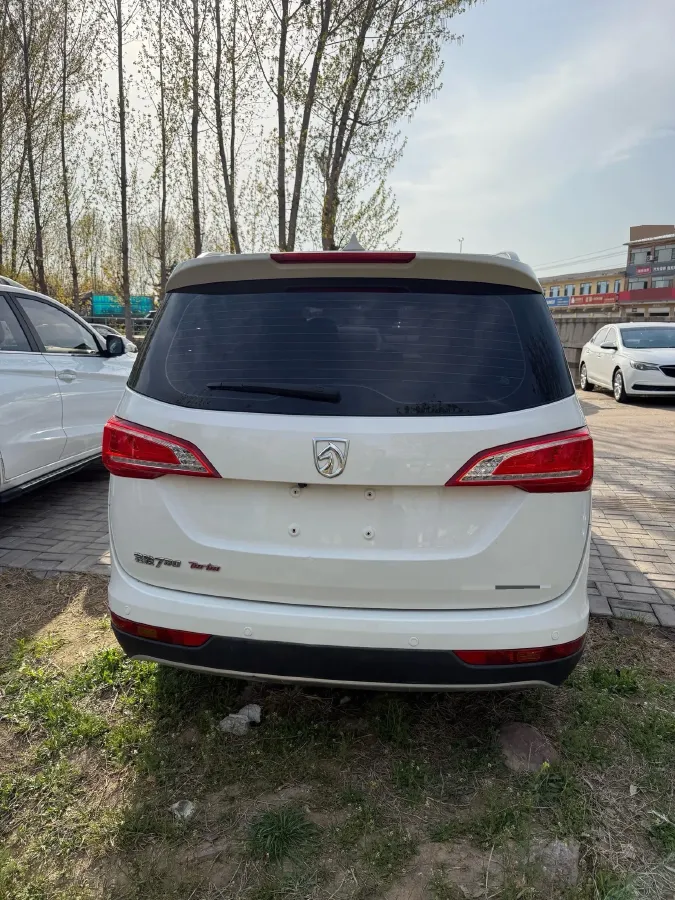 2019 BaoJun 730 1.5T 151HP L4 CVT,autocango,china used car exporter,china ev exporter,chinese used car exporter,chinese used ev exporter