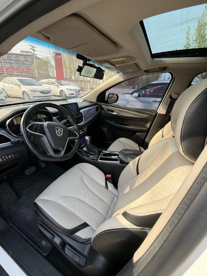 2019 BaoJun 730 1.5T 151HP L4 CVT,autocango,china used car exporter,china ev exporter,chinese used car exporter,chinese used ev exporter