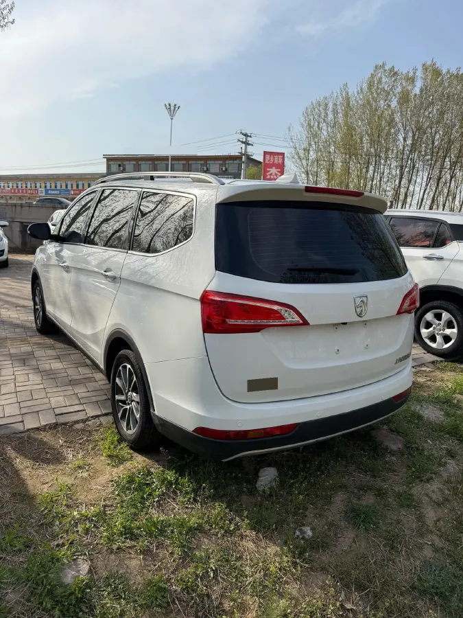 2019 BaoJun 730 1.5T 151HP L4 CVT,autocango,china used car exporter,china ev exporter,chinese used car exporter,chinese used ev exporter