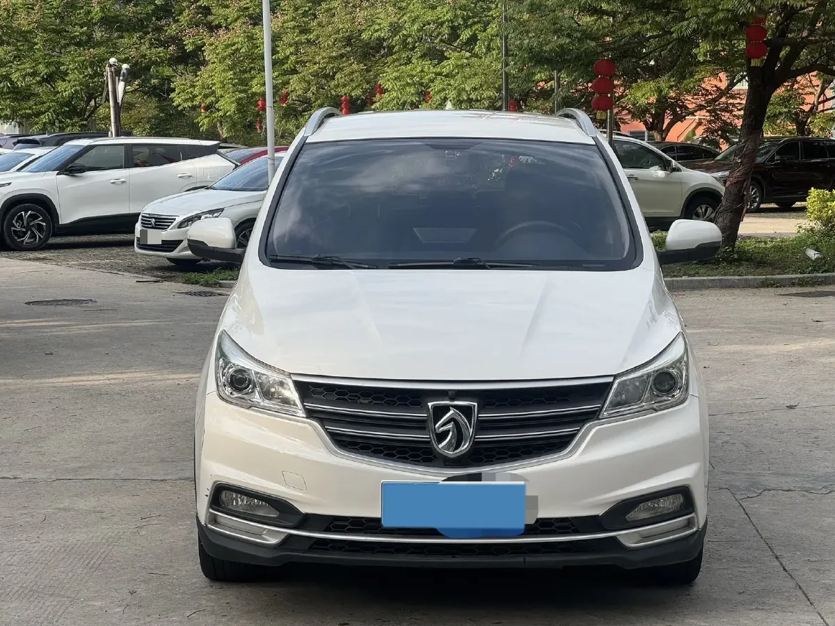 2019 BaoJun 730 1.5T 147HP L4 CVT,autocango,china used car exporter,china ev exporter,chinese used car exporter,chinese used ev exporter