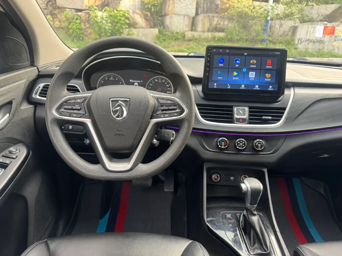 2019 BaoJun 730 1.5T 147HP L4 CVT,autocango,china used car exporter,china ev exporter,chinese used car exporter,chinese used ev exporter