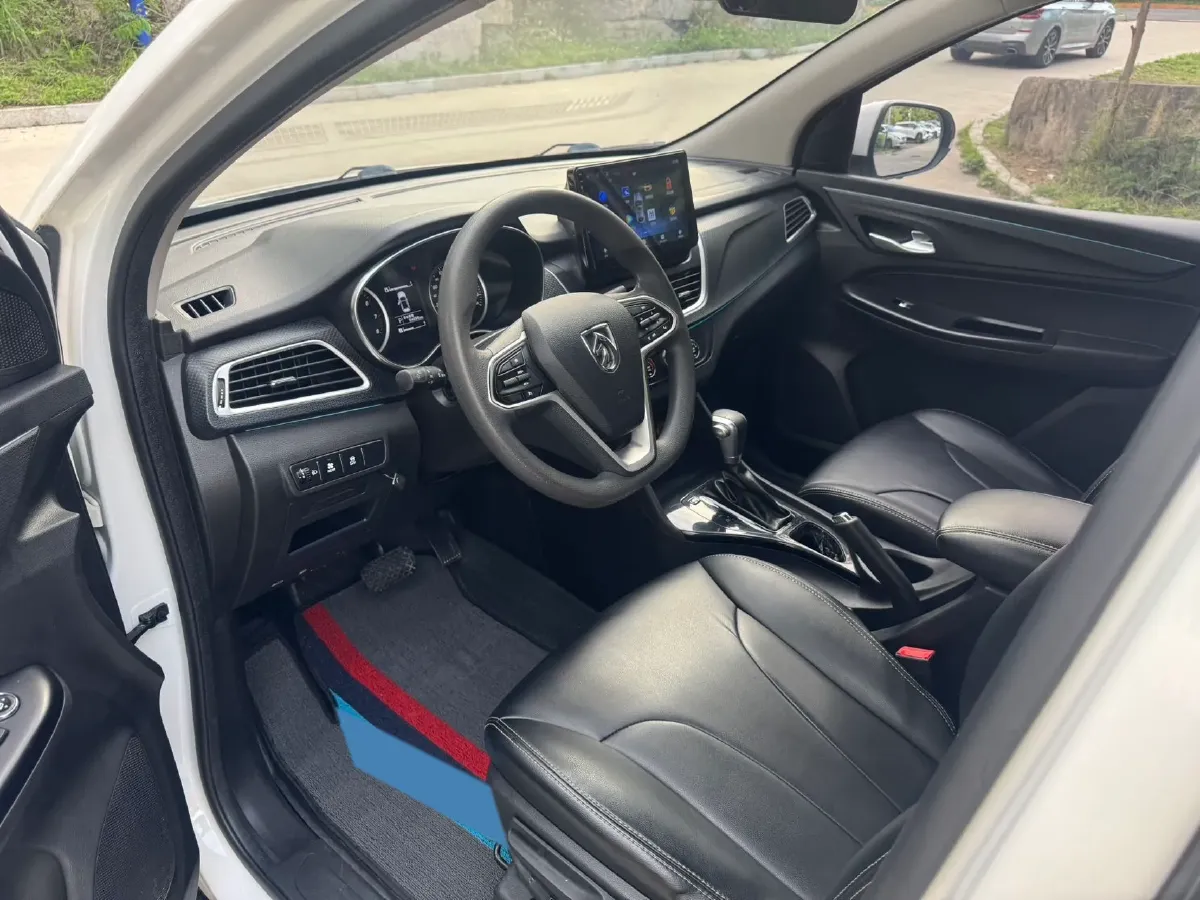 2019 BaoJun 730 1.5T 147HP L4 CVT,autocango,china used car exporter,china ev exporter,chinese used car exporter,chinese used ev exporter