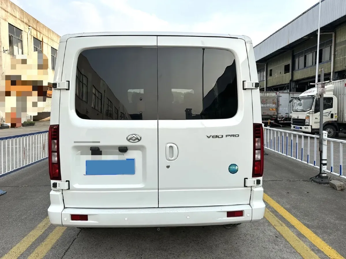 2024 MAXUS XinTu V80 2.0T 147HP L4 6MT,autocango,china used car exporter,china ev exporter,chinese used car exporter,chinese used ev exporter