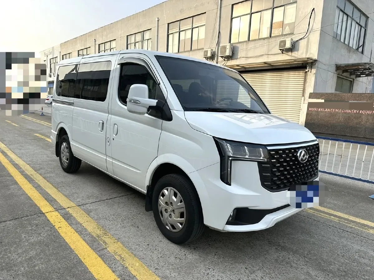 2024 MAXUS XinTu V80 2.0T 147HP L4 6MT,autocango,china used car exporter,china ev exporter,chinese used car exporter,chinese used ev exporter