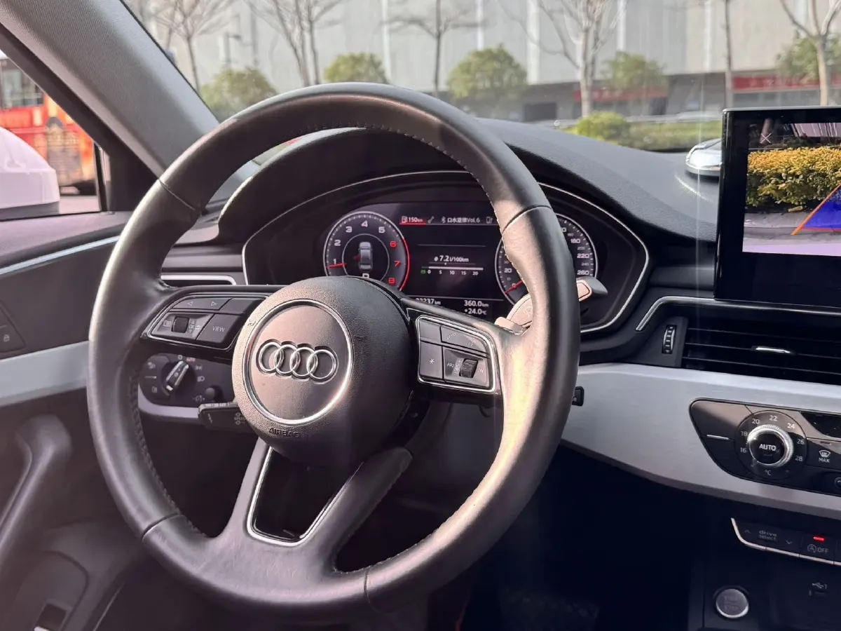 2020 Audi A4L 2.0T 190HP L4 7DCT,autocango,china used car exporter,china ev exporter,chinese used car exporter,chinese used ev exporter