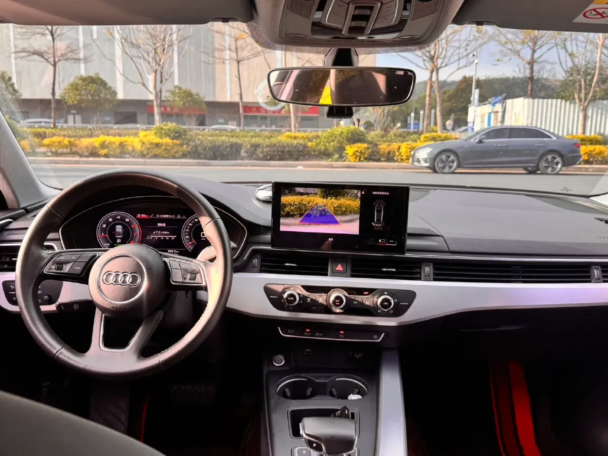 2020 Audi A4L 2.0T 190HP L4 7DCT,autocango,china used car exporter,china ev exporter,chinese used car exporter,chinese used ev exporter