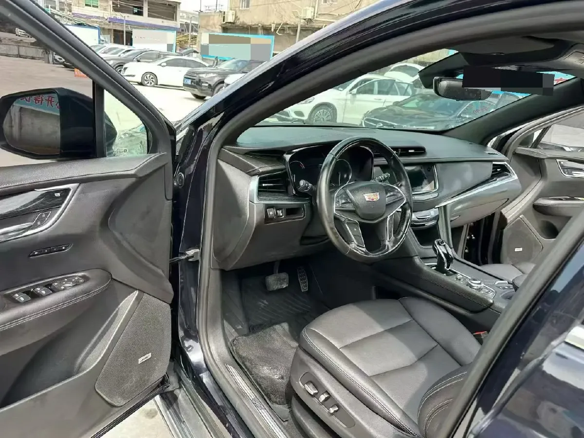 2021 Cadillac XT5 2.0T 237HP L4 9AT,autocango,china used car exporter,china ev exporter,chinese used car exporter,chinese used ev exporter