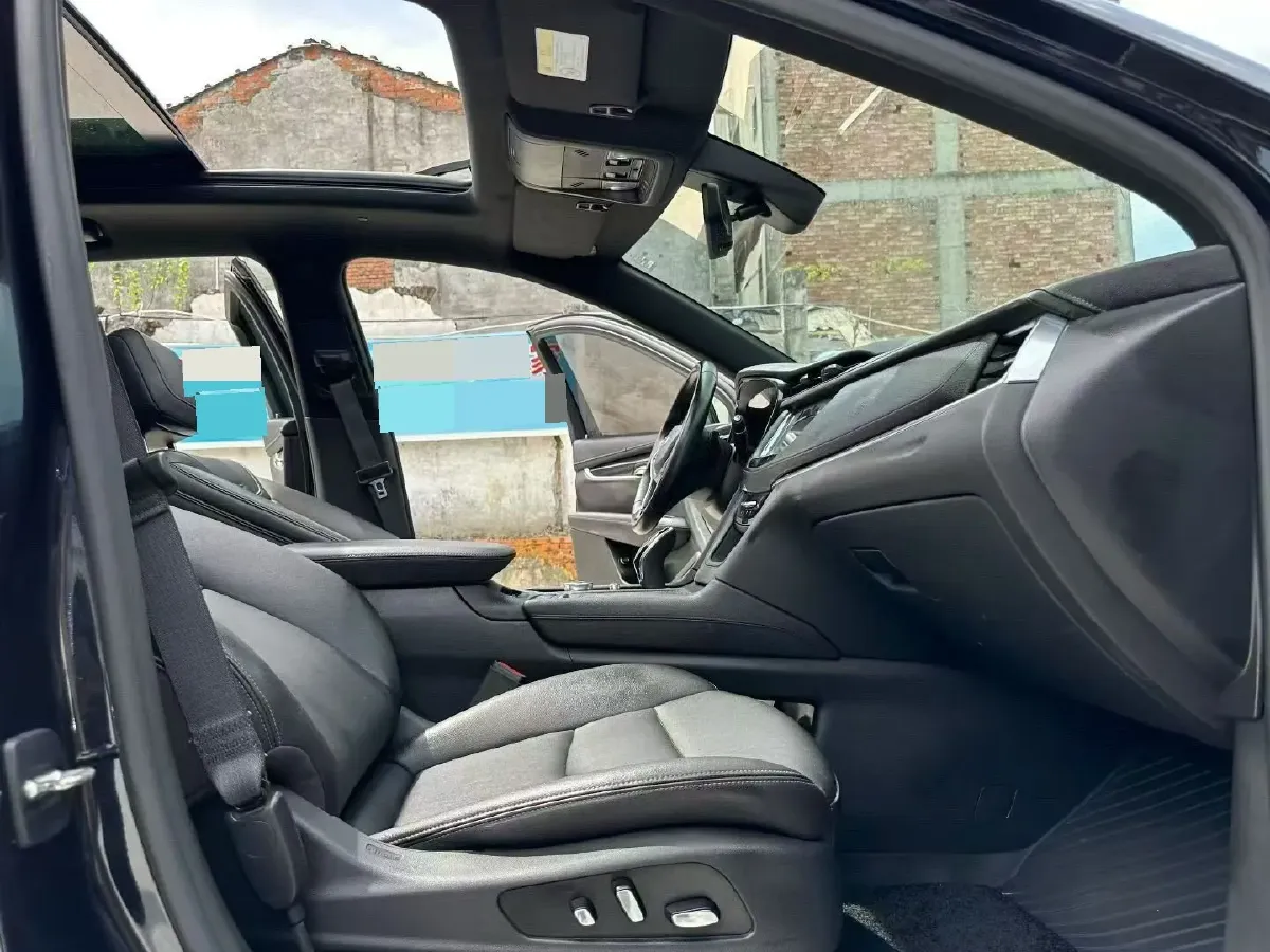 2021 Cadillac XT5 2.0T 237HP L4 9AT,autocango,china used car exporter,china ev exporter,chinese used car exporter,chinese used ev exporter