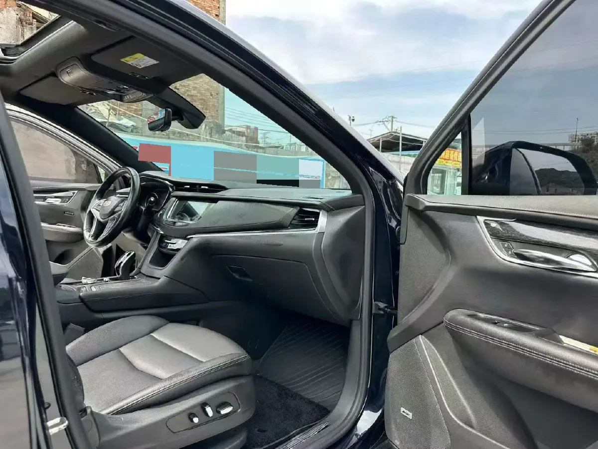 2021 Cadillac XT5 2.0T 237HP L4 9AT,autocango,china used car exporter,china ev exporter,chinese used car exporter,chinese used ev exporter