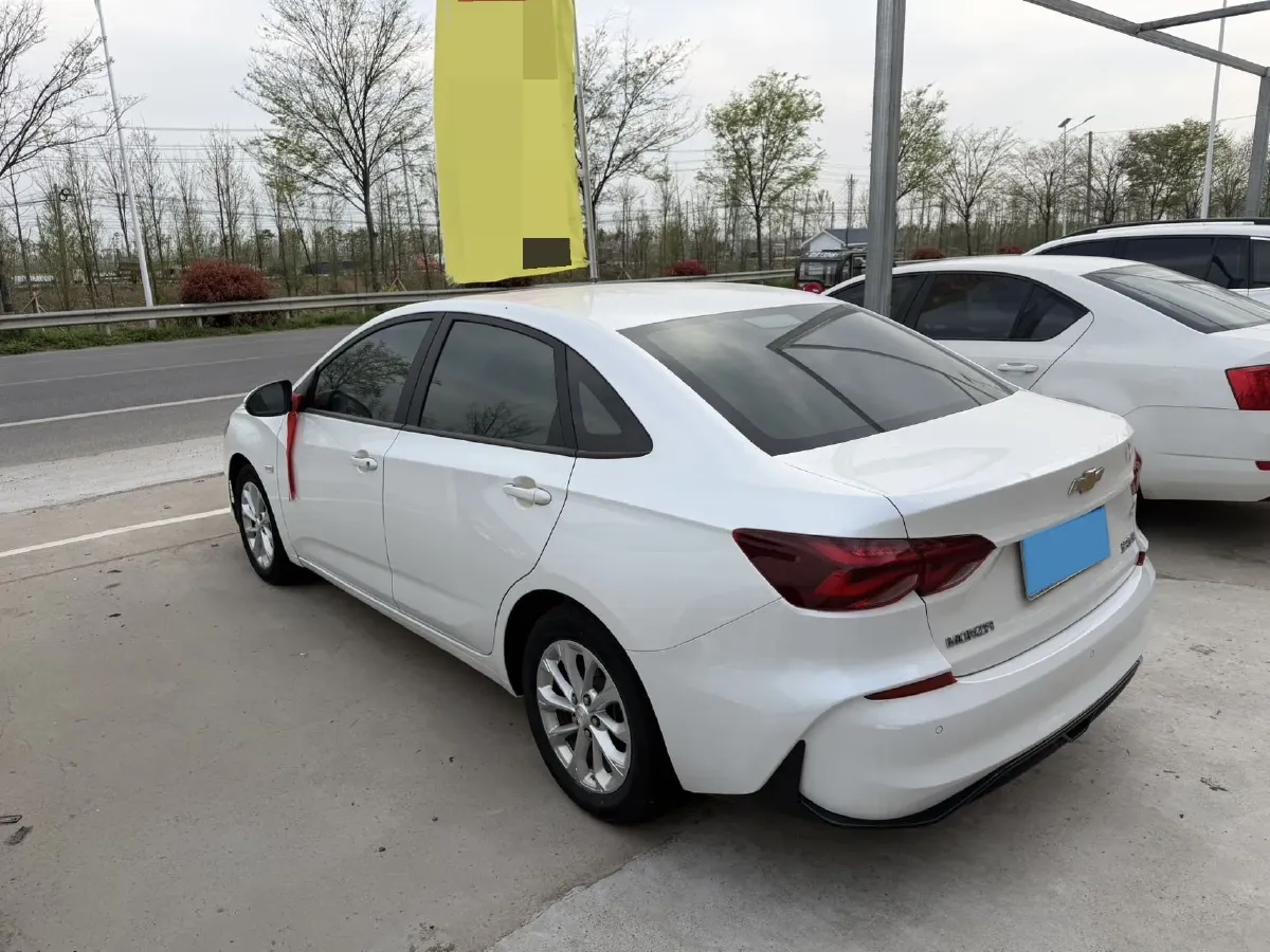 2024 Chevrolet Monza 1.5L 113HP L4 6DCT,autocango,china used car exporter,china ev exporter,chinese used car exporter,chinese used ev exporter