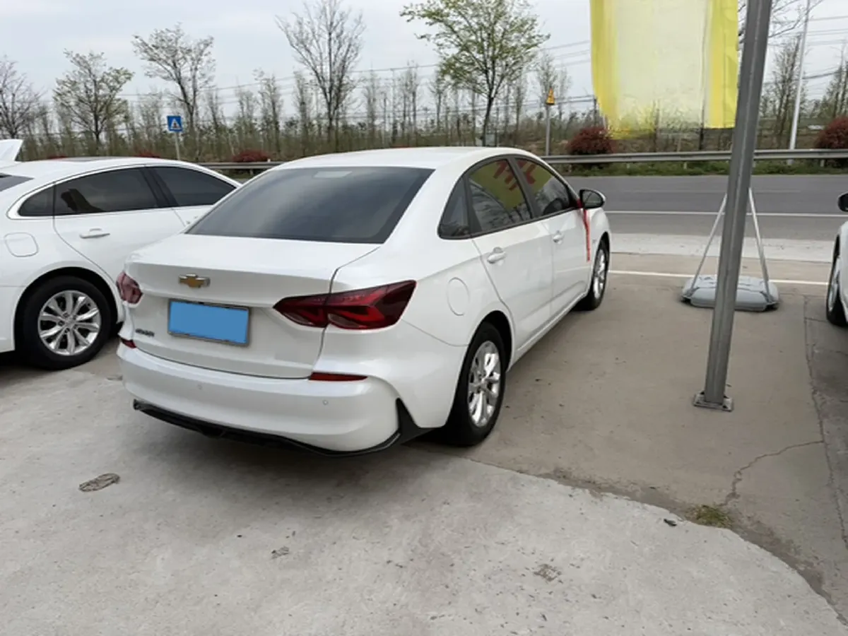 2024 Chevrolet Monza 1.5L 113HP L4 6DCT,autocango,china used car exporter,china ev exporter,chinese used car exporter,chinese used ev exporter