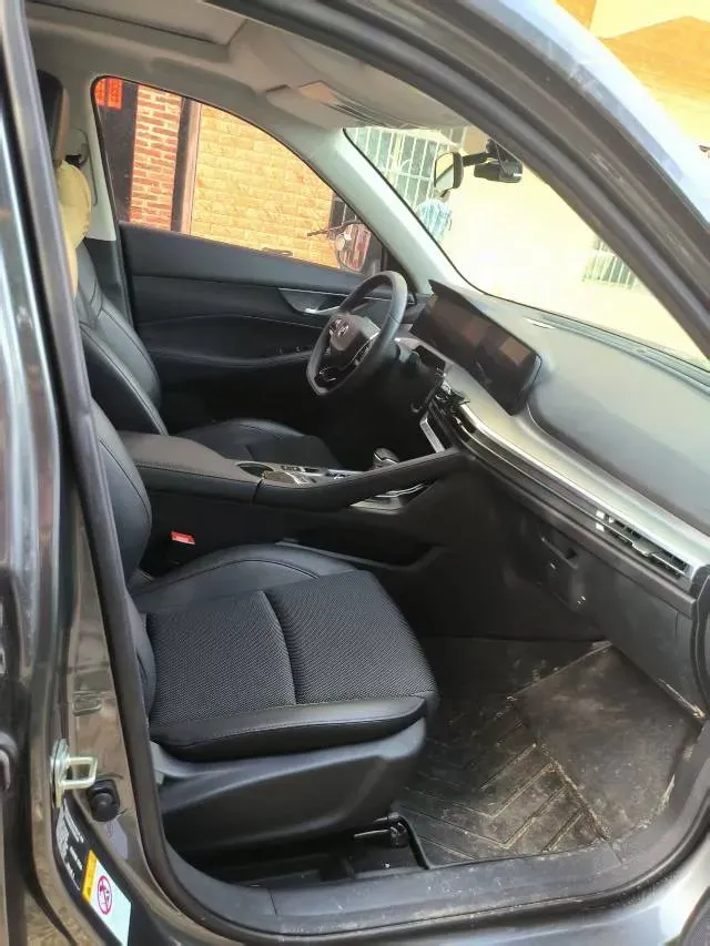 2023 ChangAn CS35 Plus 1.4T 160HP L4 7DCT,autocango,china used car exporter,china ev exporter,chinese used car exporter,chinese used ev exporter