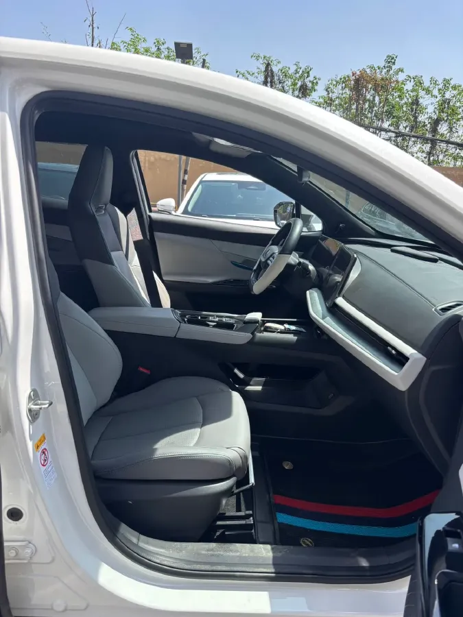 2023 ChangAn UNI-T 1.5T 188HP L4 7DCT,autocango,china used car exporter,china ev exporter,chinese used car exporter,chinese used ev exporter