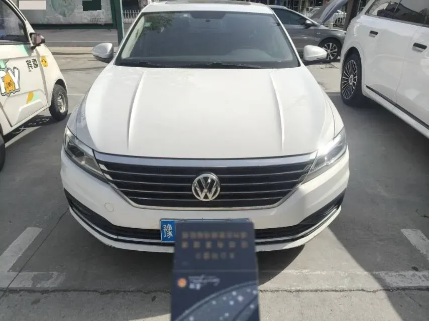 2018 Skoda Karoq 1.4T 150HP L4 7DCT,autocango,china used car exporter,china ev exporter,chinese used car exporter,chinese used ev exporter