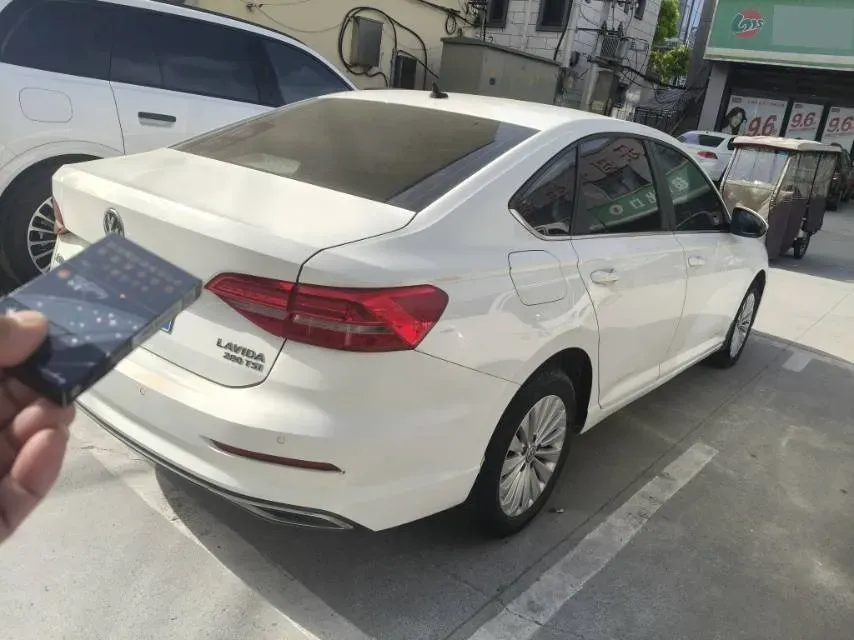 2018 Skoda Karoq 1.4T 150HP L4 7DCT,autocango,china used car exporter,china ev exporter,chinese used car exporter,chinese used ev exporter