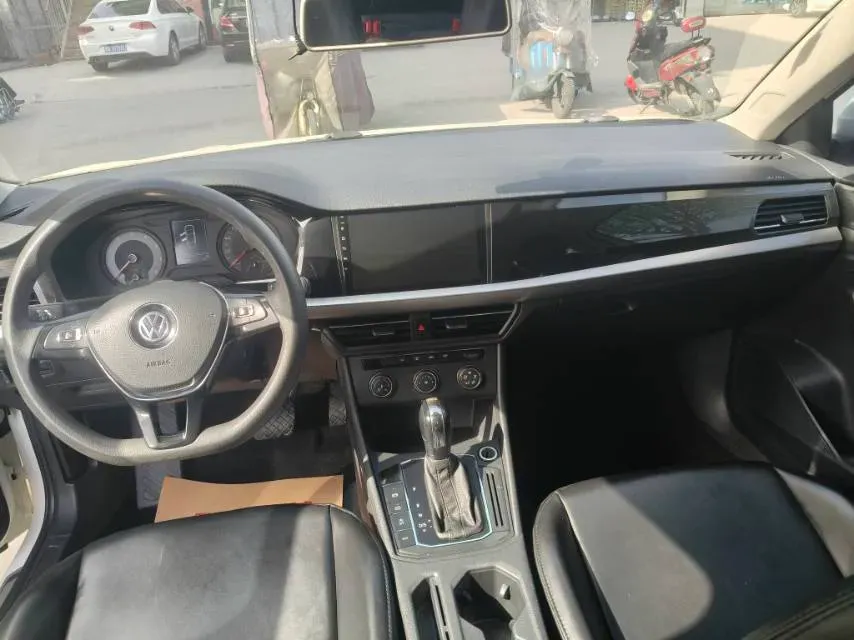 2018 Skoda Karoq 1.4T 150HP L4 7DCT,autocango,china used car exporter,china ev exporter,chinese used car exporter,chinese used ev exporter