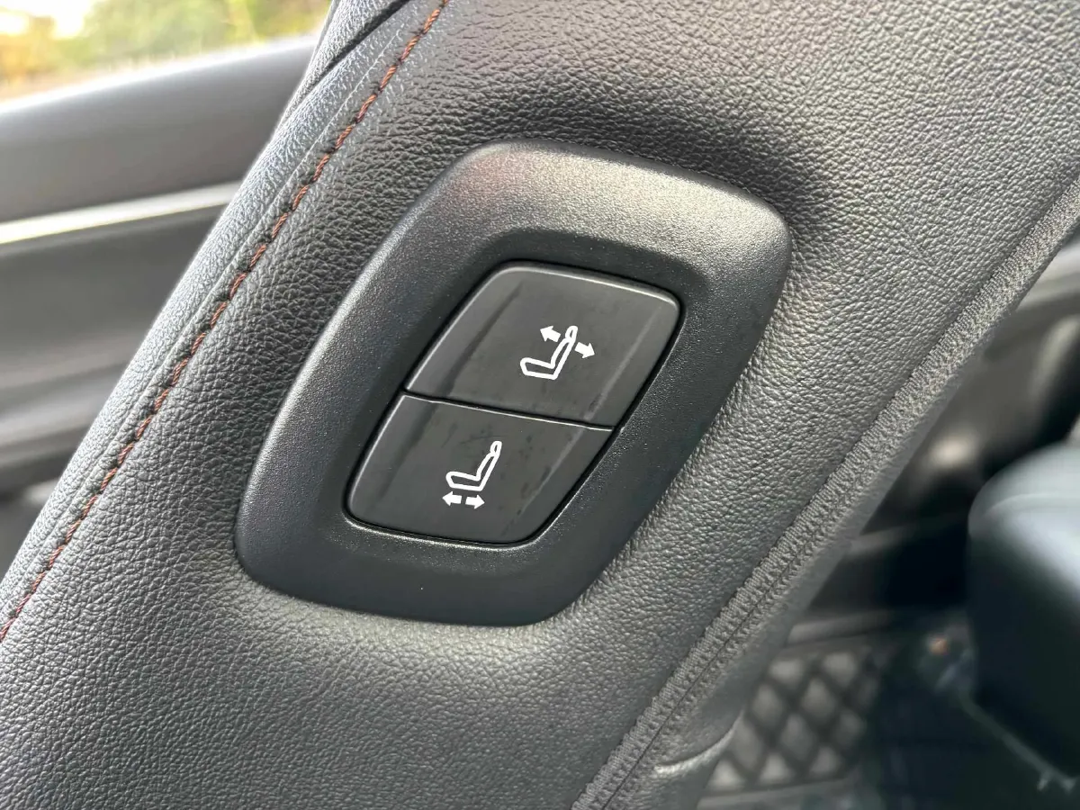 2023 Toyota Camry 2.0L 177HP L4 CVT,autocango,china used car exporter,china ev exporter,chinese used car exporter,chinese used ev exporter