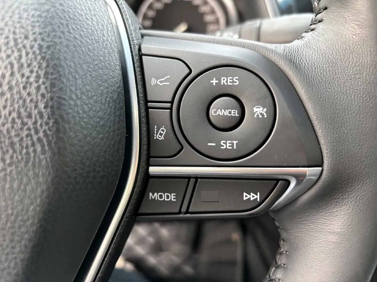 2023 Toyota Camry 2.0L 177HP L4 CVT,autocango,china used car exporter,china ev exporter,chinese used car exporter,chinese used ev exporter