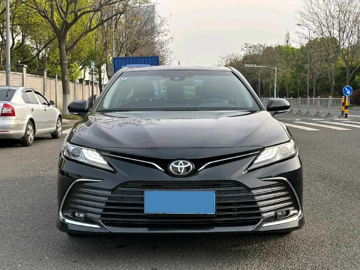 2023 Toyota Camry 2.0L 177HP L4 CVT,autocango,china used car exporter,china ev exporter,chinese used car exporter,chinese used ev exporter