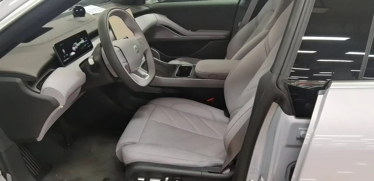 2026 BMW 3 Series 2.0T 245HP L4 8AT,autocango,china used car exporter,china ev exporter,chinese used car exporter,chinese used ev exporter