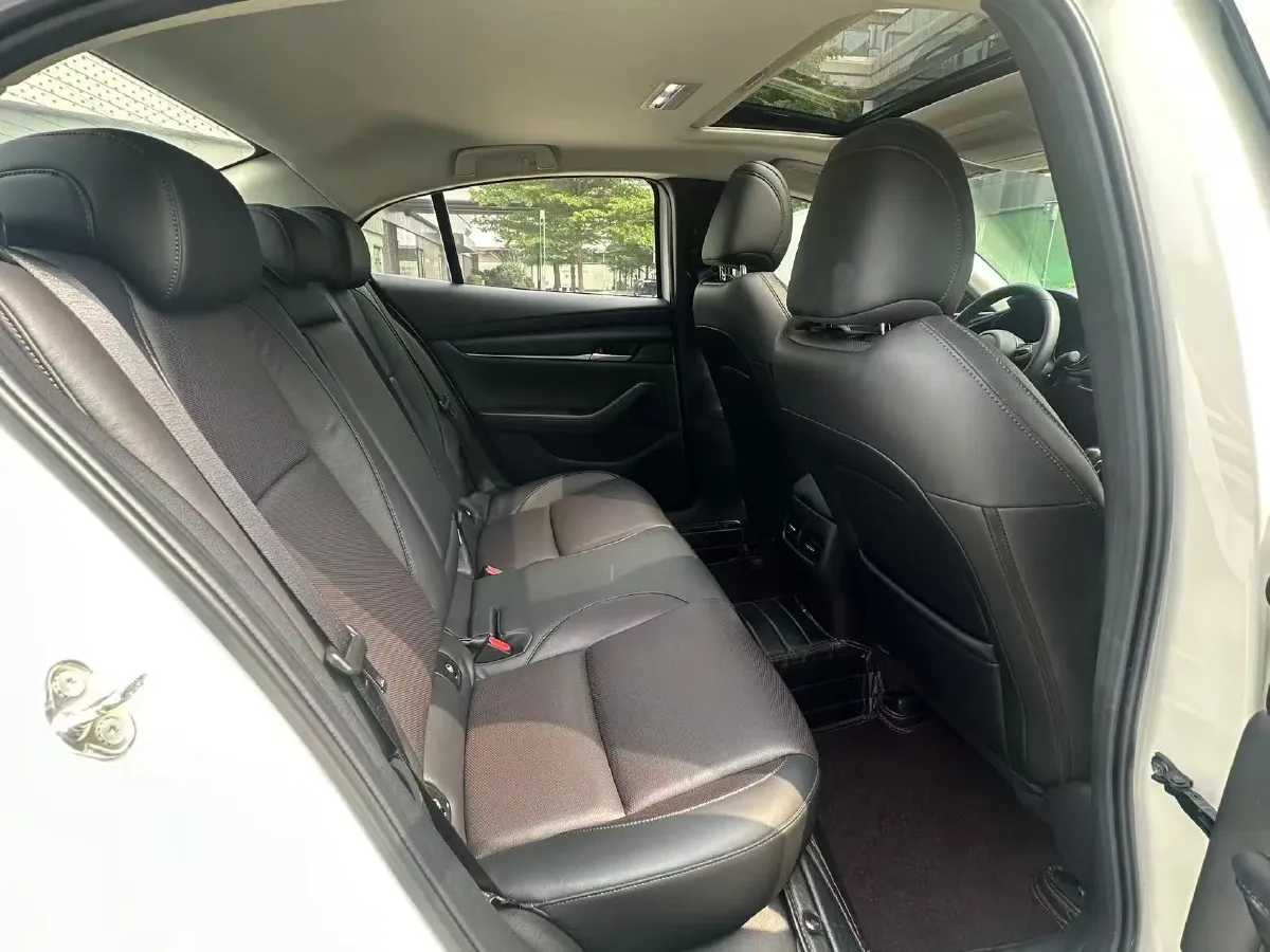 2020 Mazda 3 Axela 1.5L 117HP L4 6AT,autocango,china used car exporter,china ev exporter,chinese used car exporter,chinese used ev exporter