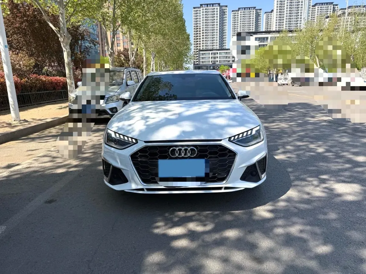 2022 Audi A4L 2.0T 190HP L4 7DCT,autocango,china used car exporter,china ev exporter,chinese used car exporter,chinese used ev exporter
