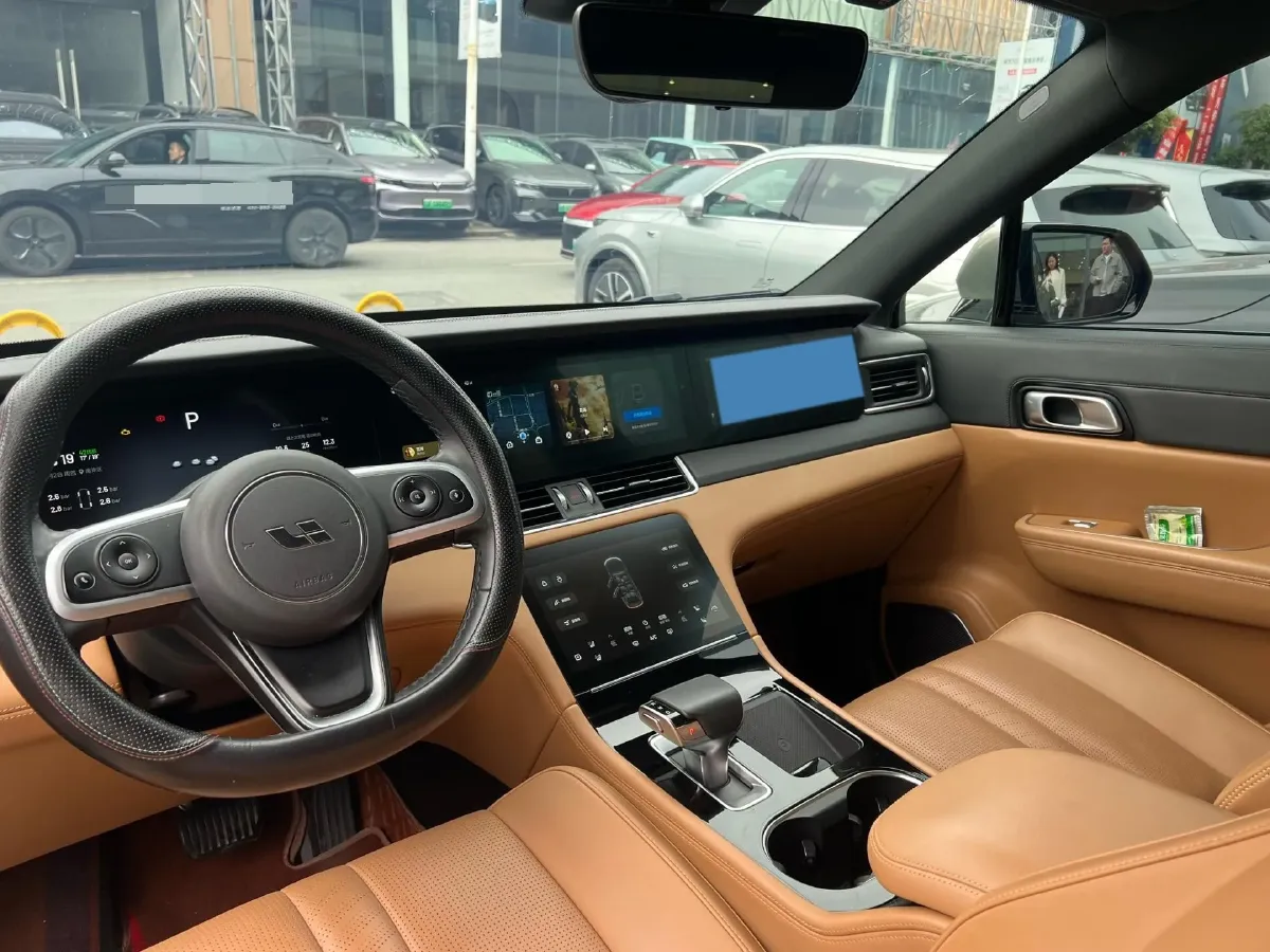 2020 Li ONE Range Extended 131HP REEV 40.5KWH,autocango,china used car exporter,china ev exporter,chinese used car exporter,chinese used ev exporter