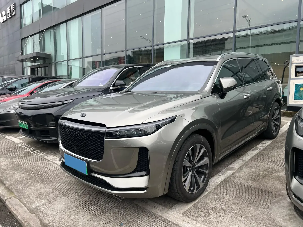 2020 Li ONE Range Extended 131HP REEV 40.5KWH,autocango,china used car exporter,china ev exporter,chinese used car exporter,chinese used ev exporter