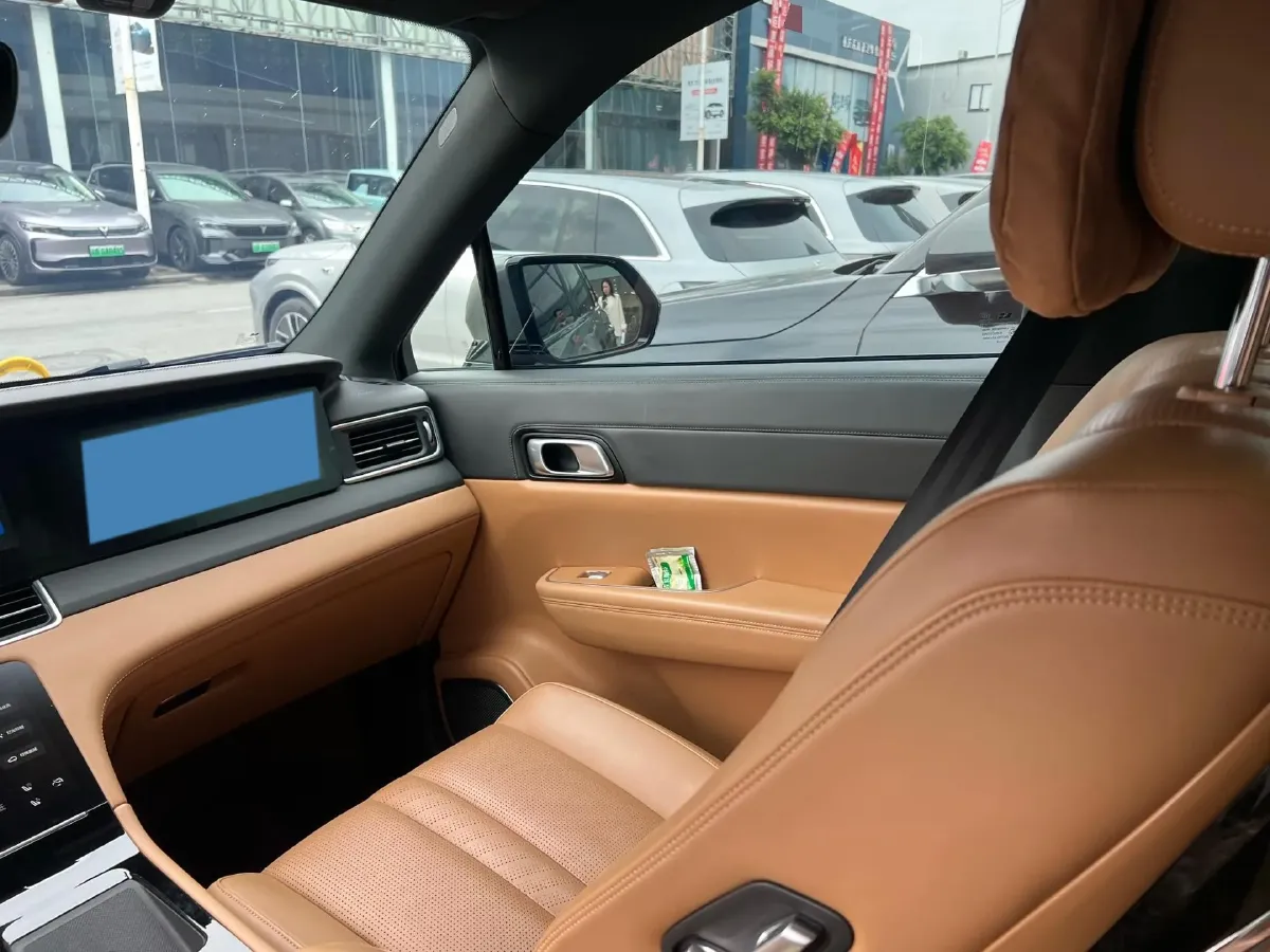 2020 Li ONE Range Extended 131HP REEV 40.5KWH,autocango,china used car exporter,china ev exporter,chinese used car exporter,chinese used ev exporter