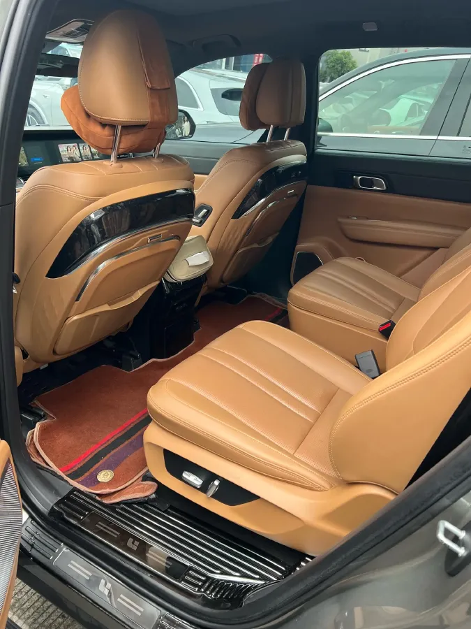 2020 Li ONE Range Extended 131HP REEV 40.5KWH,autocango,china used car exporter,china ev exporter,chinese used car exporter,chinese used ev exporter