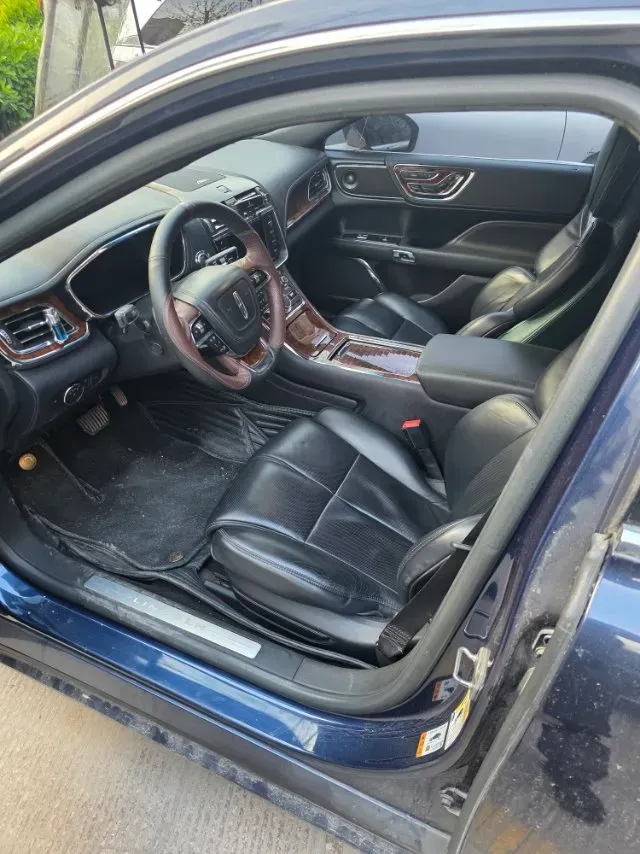 2017 Lincoln Continental 2.0T 261HP L4 6AT,autocango,china used car exporter,china ev exporter,chinese used car exporter,chinese used ev exporter