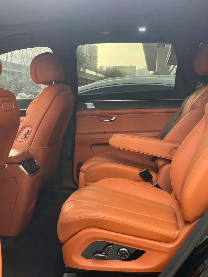 2024 AITO AITO M7 1.5T 152HP L4 REEV 42KWH,autocango,china used car exporter,china ev exporter,chinese used car exporter,chinese used ev exporter