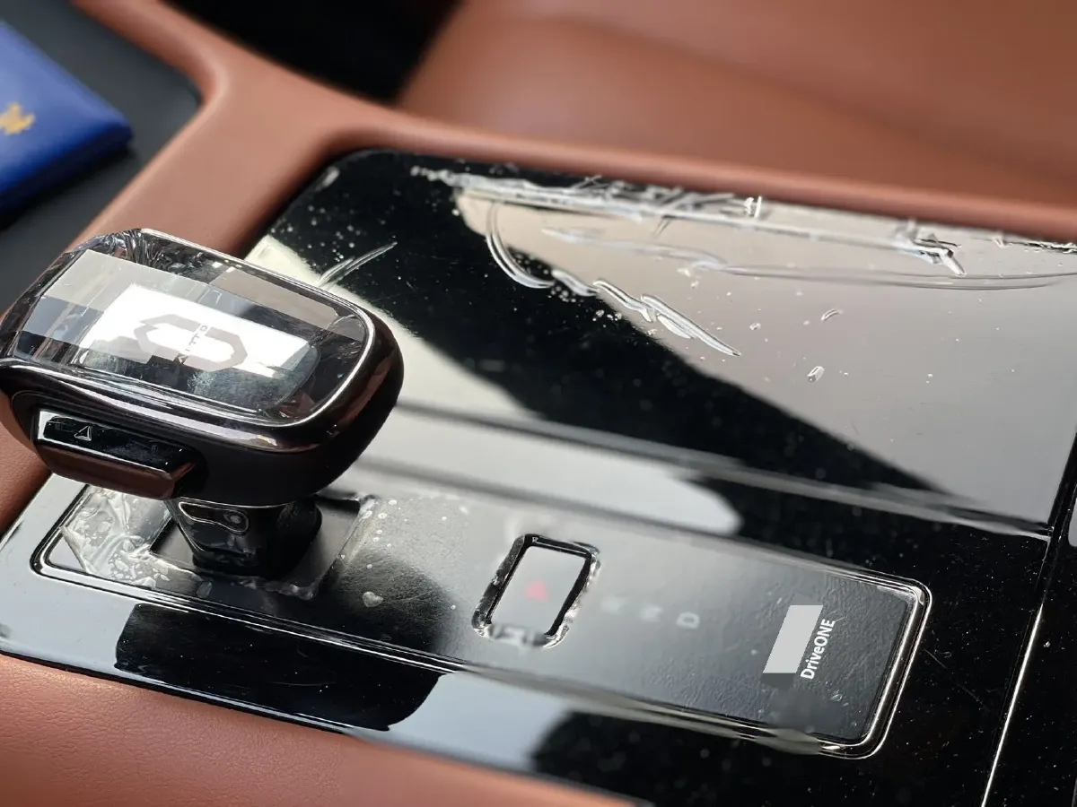 2024 AITO AITO M7 1.5T 152HP L4 REEV 42KWH,autocango,china used car exporter,china ev exporter,chinese used car exporter,chinese used ev exporter