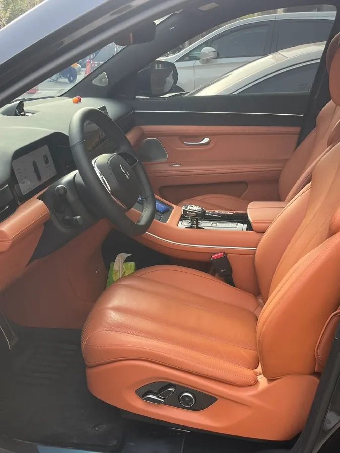 2024 AITO AITO M7 1.5T 152HP L4 REEV 42KWH,autocango,china used car exporter,china ev exporter,chinese used car exporter,chinese used ev exporter