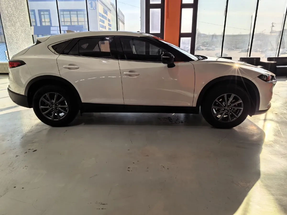 2021 Mazda CX-4 2.0L 158HP L4 6AT,autocango,china used car exporter,china ev exporter,chinese used car exporter,chinese used ev exporter