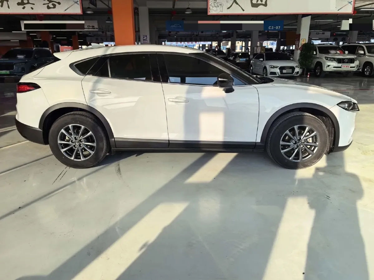 2021 Mazda CX-4 2.0L 158HP L4 6AT,autocango,china used car exporter,china ev exporter,chinese used car exporter,chinese used ev exporter