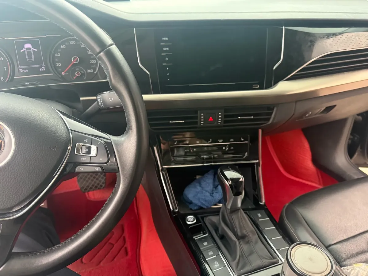 2020 Volkswagen Passat 2.0T 186HP L4 7DCT,autocango,china used car exporter,china ev exporter,chinese used car exporter,chinese used ev exporter