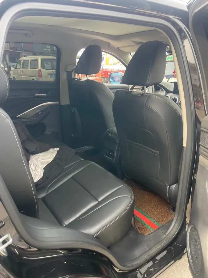 2018 WEY VV6 2.0T 197HP L4 7DCT,autocango,china used car exporter,china ev exporter,chinese used car exporter,chinese used ev exporter