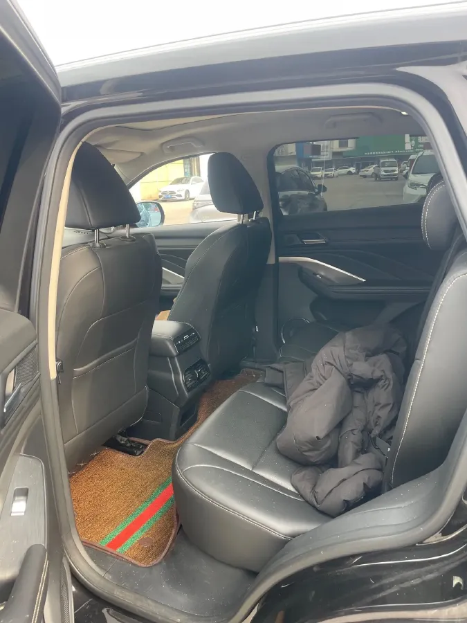 2018 WEY VV6 2.0T 197HP L4 7DCT,autocango,china used car exporter,china ev exporter,chinese used car exporter,chinese used ev exporter