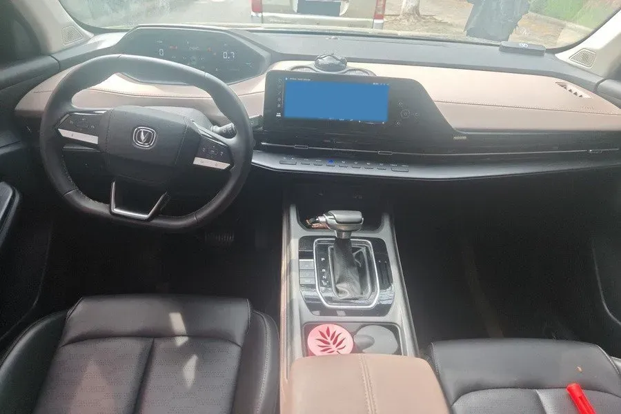 2022 ChangAn CS55 Plus 1.5T 180HP L4 7DCT,autocango,china used car exporter,china ev exporter,chinese used car exporter,chinese used ev exporter