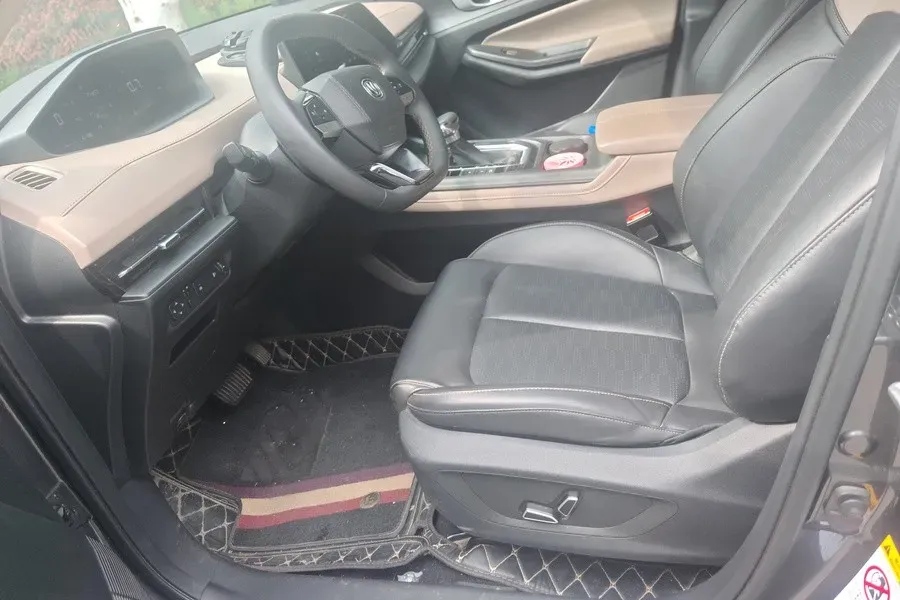 2022 ChangAn CS55 Plus 1.5T 180HP L4 7DCT,autocango,china used car exporter,china ev exporter,chinese used car exporter,chinese used ev exporter