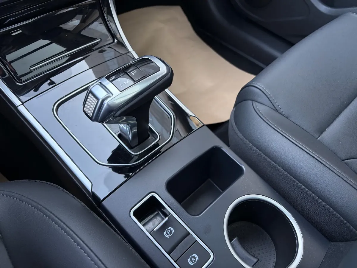 2018 Haval H2 1.5T 150HP L4 7DCT,autocango,china used car exporter,china ev exporter,chinese used car exporter,chinese used ev exporter