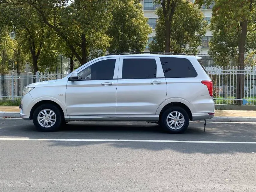 2018 WuLing HongGuang 1.5L 105HP L4 5MT,autocango,china used car exporter,china ev exporter,chinese used car exporter,chinese used ev exporter