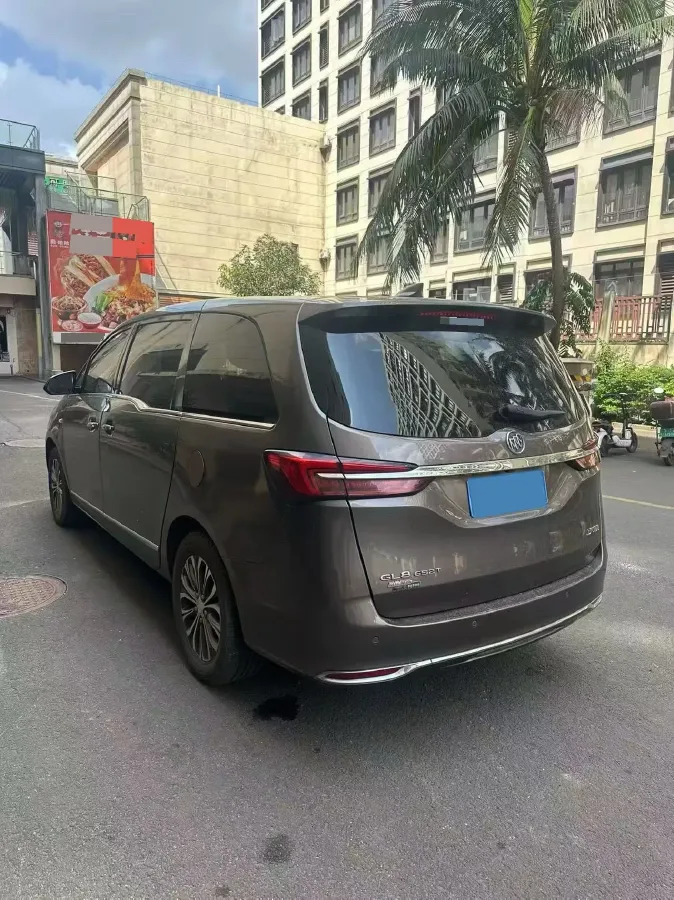 2021 Buick GL8 2.0T 237HP L4 9AT,autocango,china used car exporter,china ev exporter,chinese used car exporter,chinese used ev exporter