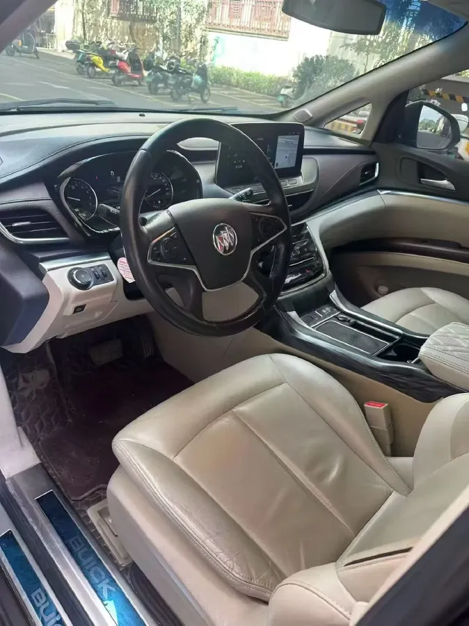 2021 Buick GL8 2.0T 237HP L4 9AT,autocango,china used car exporter,china ev exporter,chinese used car exporter,chinese used ev exporter
