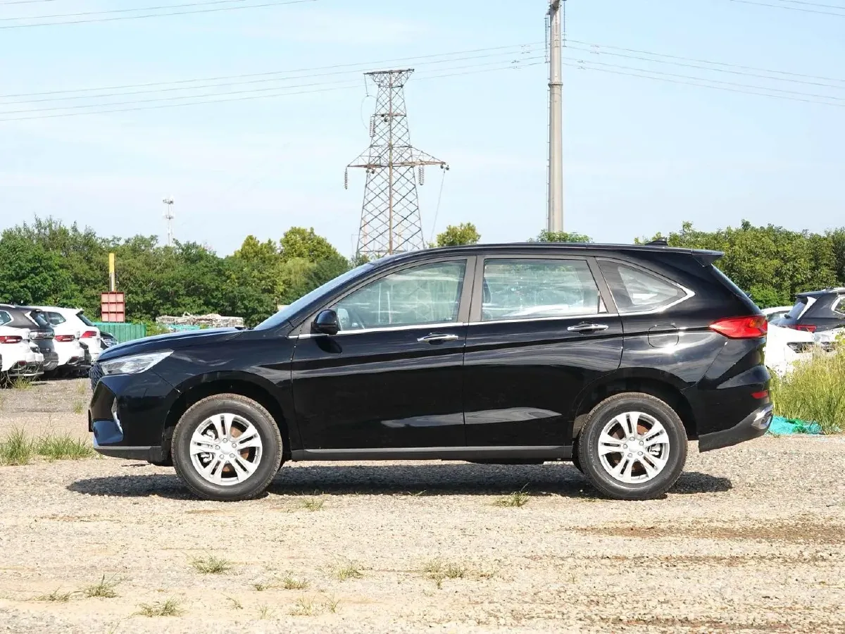 2023 Haval M6 1.5T 150HP L4 7DCT,autocango,china used car exporter,china ev exporter,chinese used car exporter,chinese used ev exporter