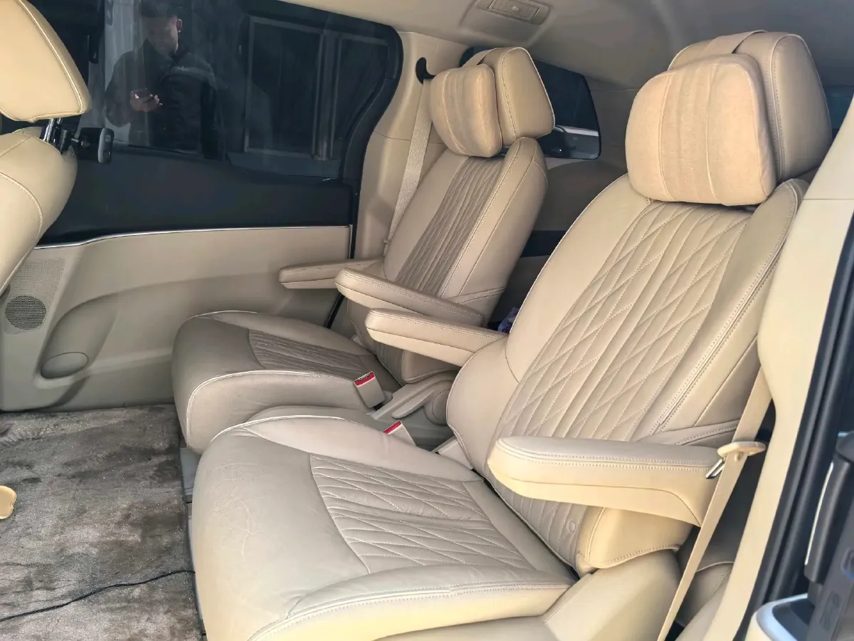 2023 Buick GL8 2.0T 237HP L4 9AT,autocango,china used car exporter,china ev exporter,chinese used car exporter,chinese used ev exporter